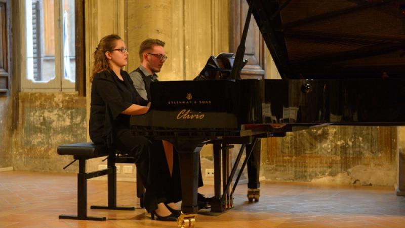 IL FACCINI PIANO DUO IN CONCERTO ALL’AUDITORIUM CARUSO PER IL SECONDO APPUNTAMENTO AUTUNNALE CON LA MUSICA DA CAMERA IN RIVA AL LAGO