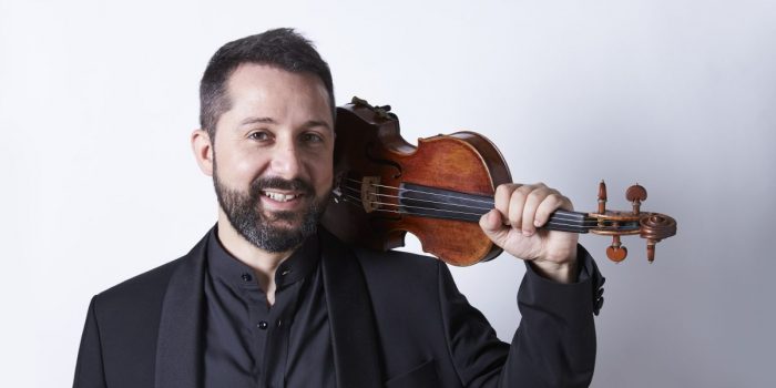 UN IMPERDIBILE OMAGGIO AL RE DEL TANGO ASTOR PIAZZOLLA CON L’ORCHESTRA DEL “BOCCHERINI”, IL VIOLINISTA DAVIDE ALOGNA E LA VOCE DI CARLO VALLI