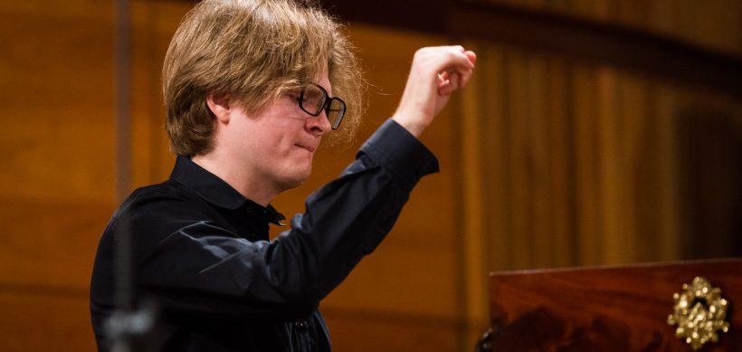 Il pianista russo Dmitry Ablogin in concerto con musiche di Čajkovskij, Rachmaninov, Skrjabin